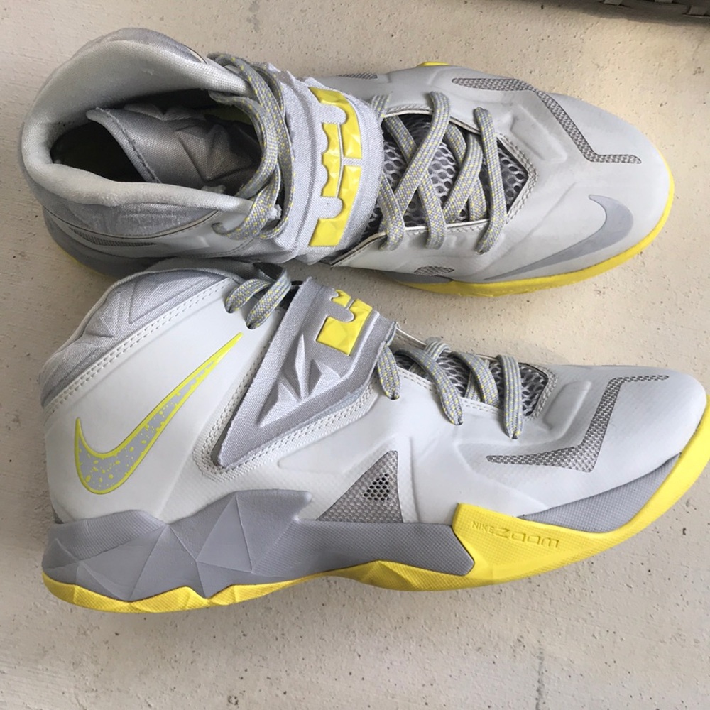 Nike Gray Lebron James Zoom Basketball Shoes